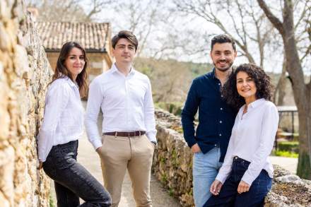 Photo de famille au Château Mentone, Provence, Saint-Antonin du Var