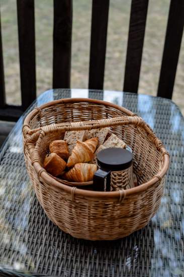Panier Petit Dejeuner Cabane, Domaine Viticole · Maison d'Hôtes Var, Provence