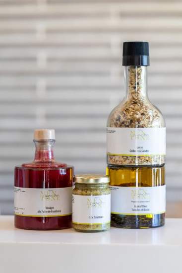 In collaboration with businesses from the Var region, we have developed a complete range of fine foods, as well as craft beers and sodas, to delight your taste buds.