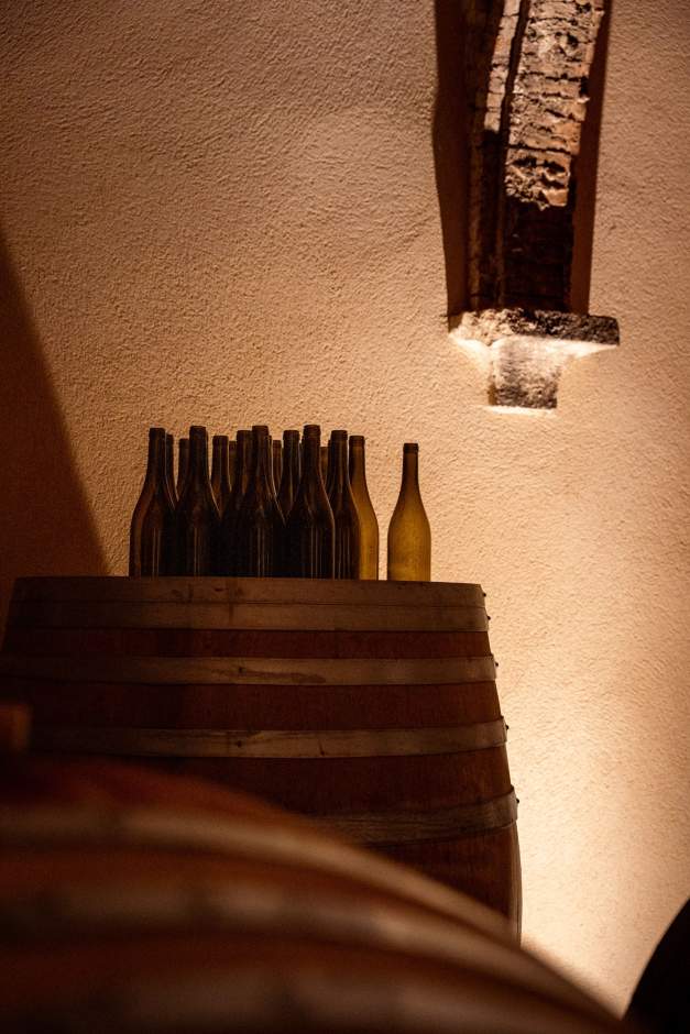 Histoire, bouteilles au Chai, Barriques, Var